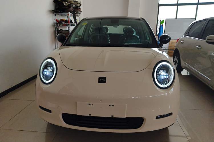 Used JAC Yiwei 3 2025 330km Freedom Edition Front