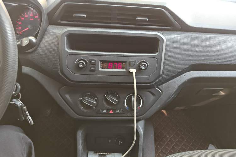 Used Wuling Hongguang 2021 1.5L Revised S Base Version with Electric Power Steering LAR Audio And AC Panel