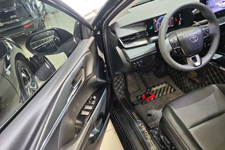 Used Toyota Camry 2024 Dual-Motor 2.0 HE Elite Edition