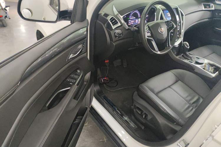Used Cadillac SRX 2015 3.0L Comfort Version