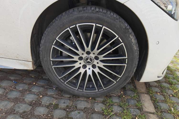 Used Mercedes-Benz C-Class 2024 C 260 L Sport Edition Right Front Wheel Hub