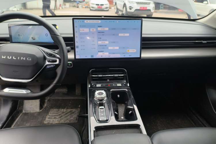 Used Wuling Xingguang 2024 Co-Creation Edition 510 Advanced Model
