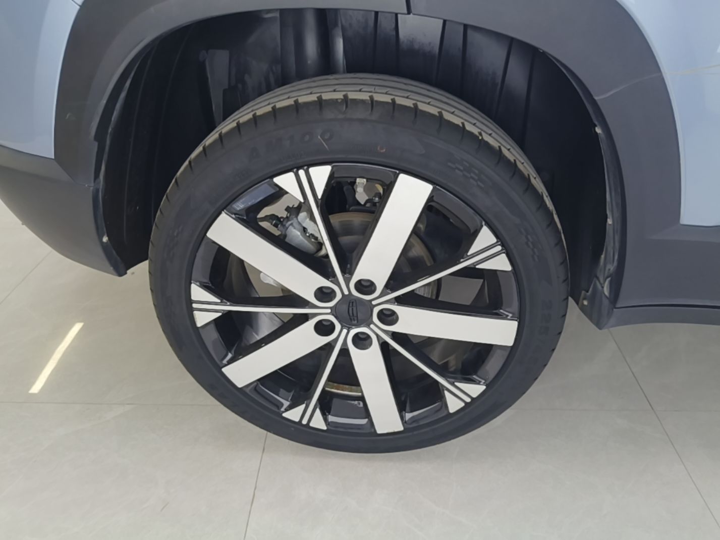 Geely Auto icon 2023 1.5TD Chocolate Smoothie Edition — снимка 11