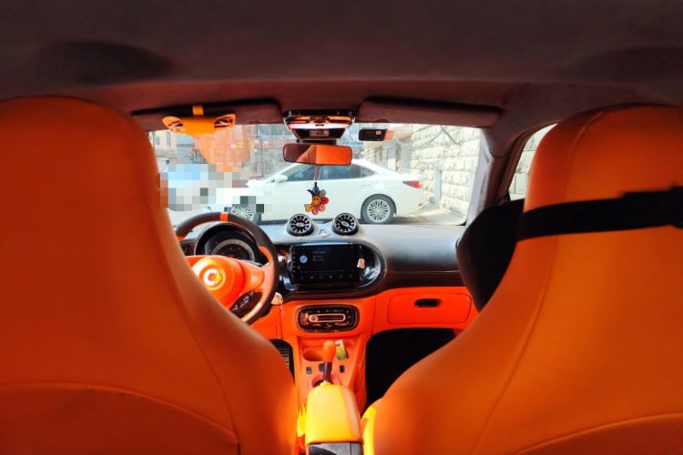 Used smart fortwo 2015 1.0L 52 kW hardtop Dynamic version