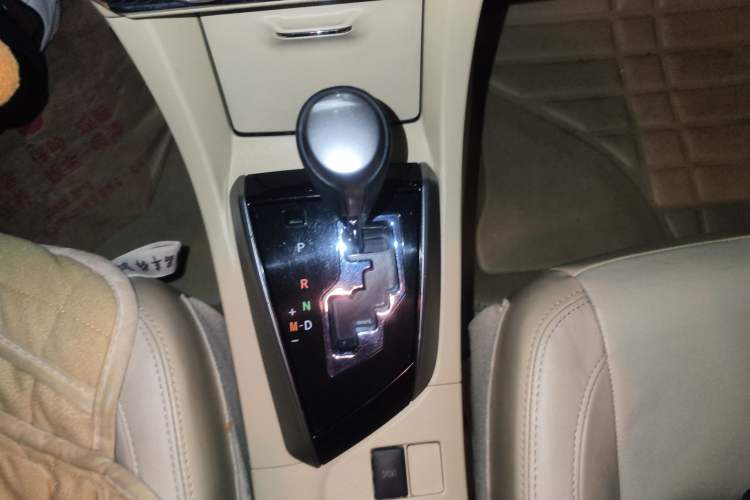 Used Toyota Corolla 2014 1.6L CVT GL-i Leather Edition
