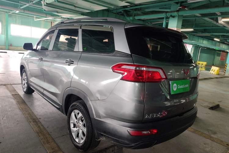 Used Wuling Hongguang S3 2019 1.5L Manual Standard Version China VI Standard Rear Left 45 Deg