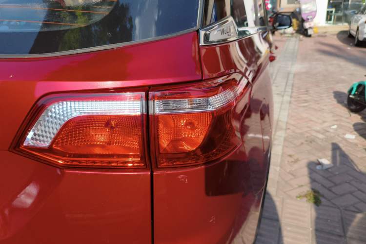 Used Wuling Hongguang S3 2018 1.5L Manual Luxury Model China V Standard