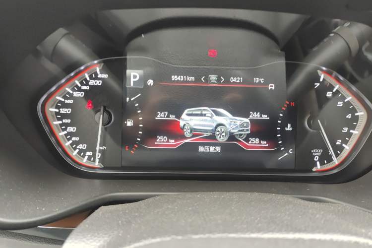 Used SAIC MAXUS D90 2017 2.0T Automatic All-Wheel Drive Sirius