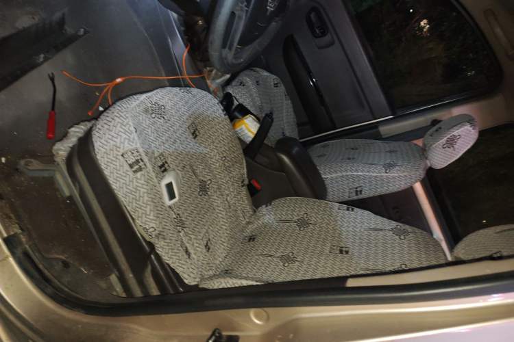 Used Wuling Rongguang V 2016 1.5L Standard Version