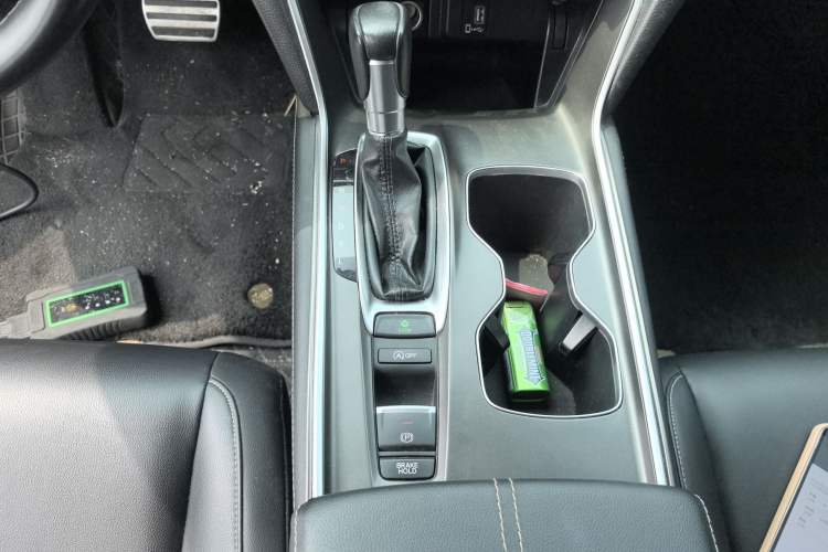 Used Honda Accord 2022 260TURBO Phantom Night · Prestige Edition Gear Lever