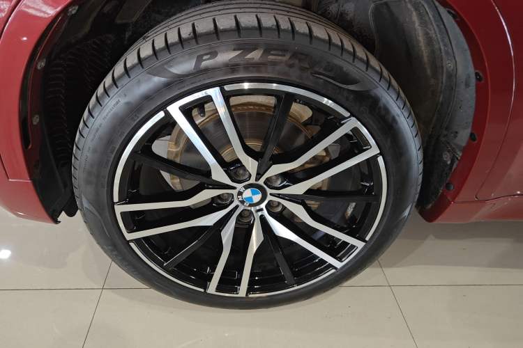 Used BMW X6 2019 xDrive28i M Sport Package Left Front Wheel Hub