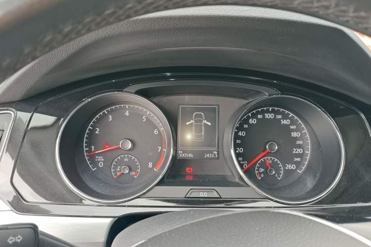 Used Volkswagen Lamando 2015 280TSI DSG Comfort Edition
