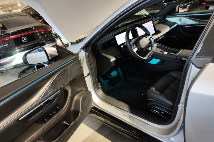 Used XPeng P7 2023 P7i 702 Pro Driver Seat