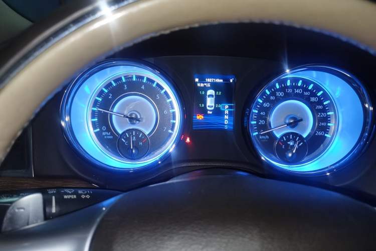 Used Chrysler 300C 2013 3.6L Premium Edition
