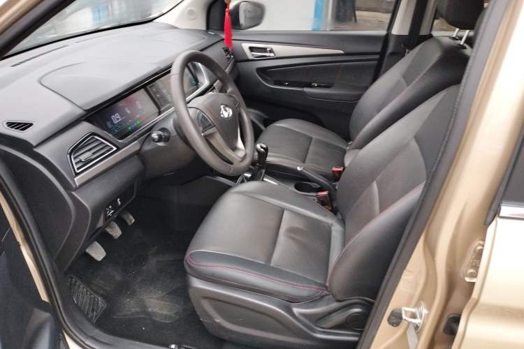 Used CHANGAN KAICHENG Oushang A600 2016 1.5L Manual Elite 7-Seater