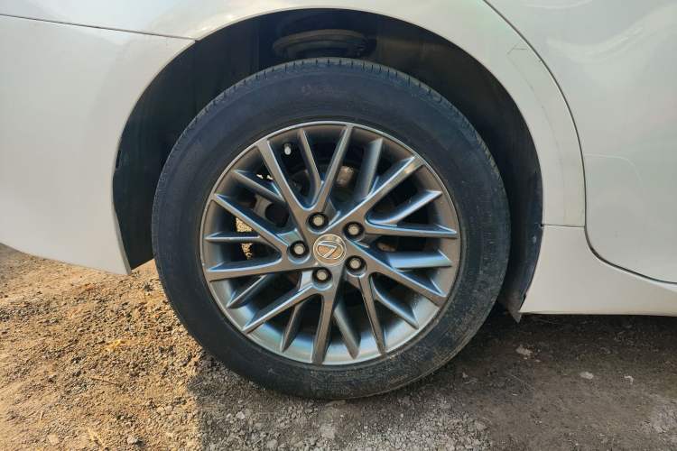 Used Lexus ES 2017 200 30th Anniversary Edition