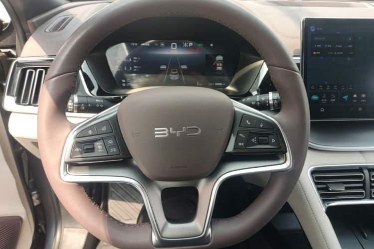 Used BYD Song PLUS New Energy 2025 DM-i 112KM Prestige Model Steering Wheel