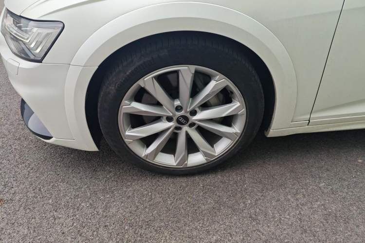 Used Audi A6 2022 allroad quattro Explorer 55 TFSI Prestige Off-Road Model