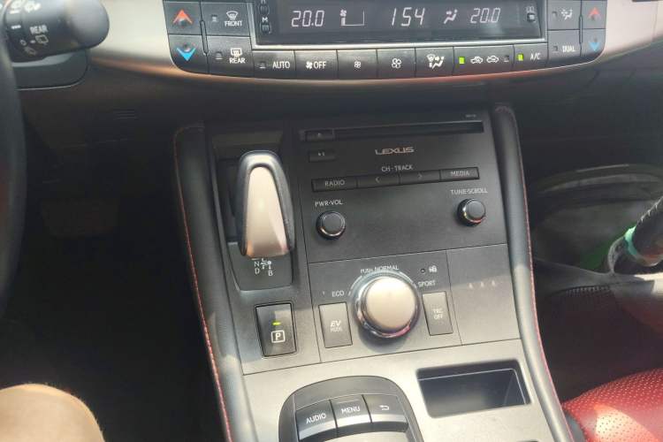 Used Lexus CT 2017 CT200h Comfort Edition Monochrome China V Standard Gear Lever