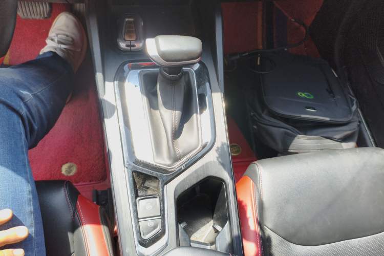 Used Geely Auto Emgrand S 2021 1.4T CVT Prestige Edition Gear Lever