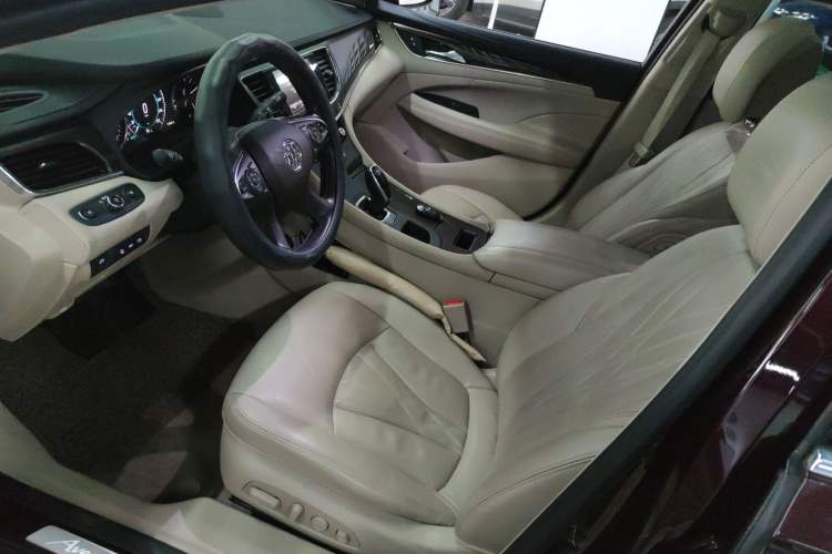 Used Buick LaCrosse 2018 28T Avenir
