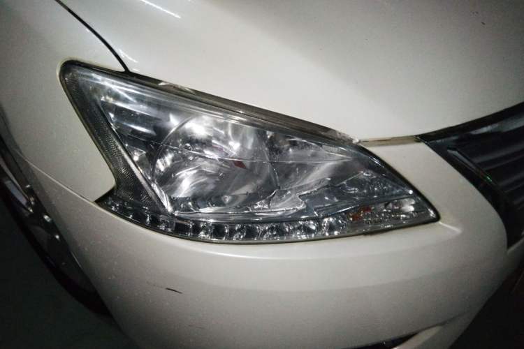 Used Nissan Sylphy 2014 1.6XV CVT Deluxe Edition Right Front Headlight