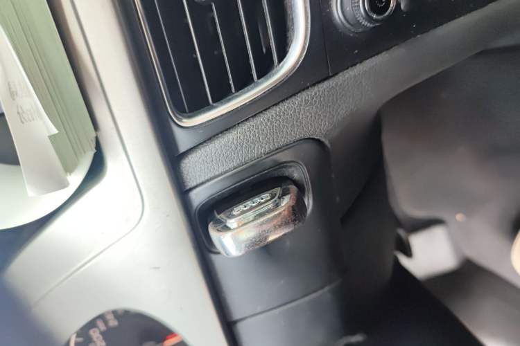 Used Audi A4L 2011 2.0 TFSI Comfort Model
