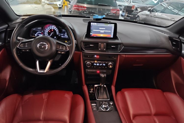 Used Mazda CX-4 2020 2.5L Automatic All-Wheel Drive Blue Sky Fearless Edition Center Console