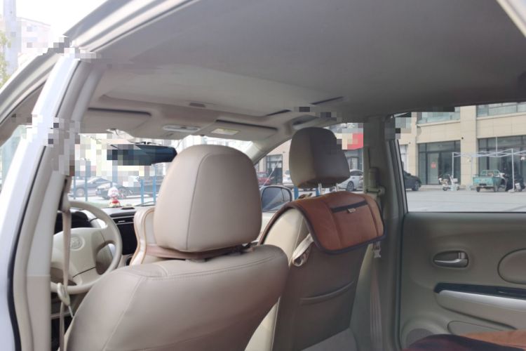 Used Venucia D50 2012 1.6L Automatic Prestige Edition
