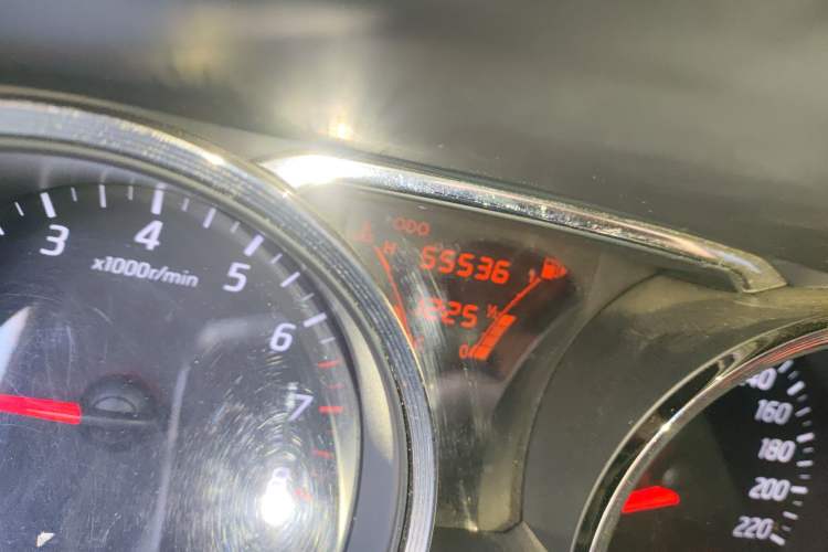 Used Nissan Livina 2013 Jingrui 1.6XL Manual Comfort Edition
