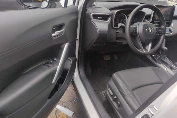 Used Toyota FRONTLANDER 2022 2.0L CVT Luxury Edition