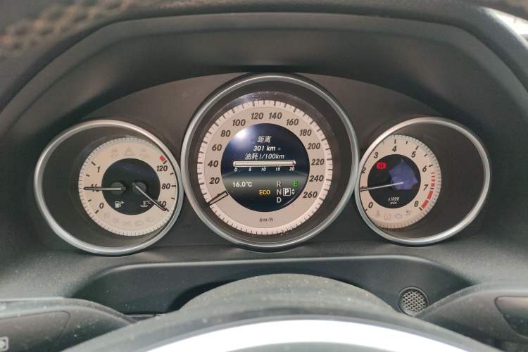 Used Mercedes-Benz E-Class 2015 E 260 L Sport & Fashion Model Instrument Cluster