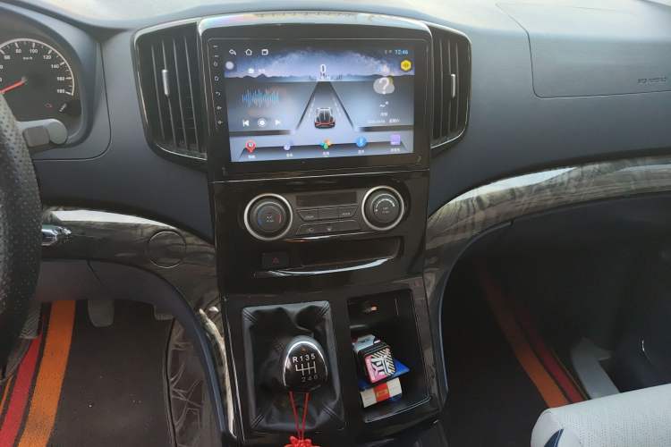 Used FORTHING Lingzhi PLUS 2024 2.0L Manual Luxury CNG 7-Seater