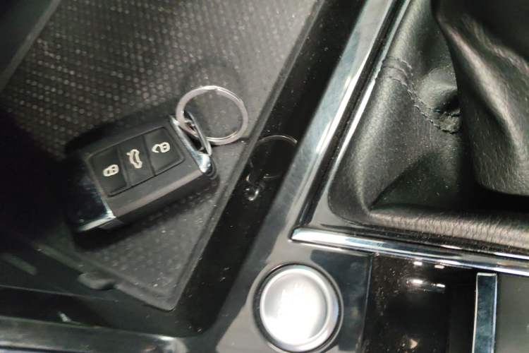 Used Volkswagen Passat 2019 330TSI Luxury Edition China VI Standard