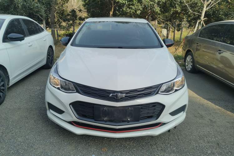 Used Chevrolet Cruze 2018 Redline 320 Automatic Pioneer Edition
