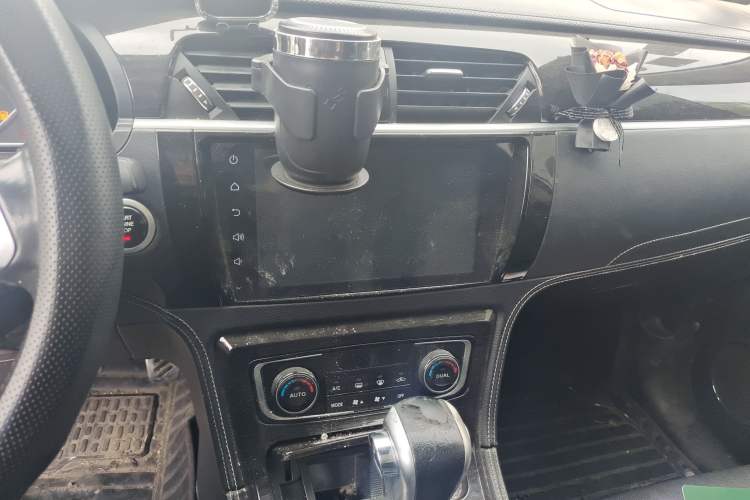 Used Zotye T600 2016 2.0T DCT Prestige Edition
