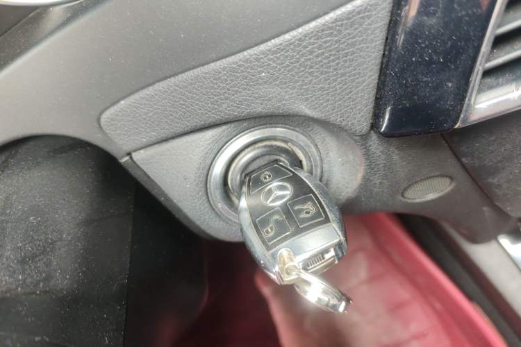 Used Mercedes-Benz C-Class 2013 C 180 Classic Grand Edition