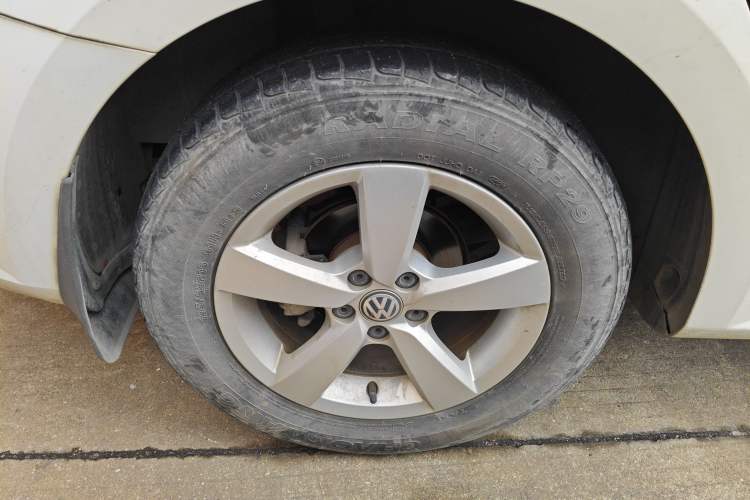 Used Volkswagen Gran Lavida 2015 1.6L Automatic Fashion Edition