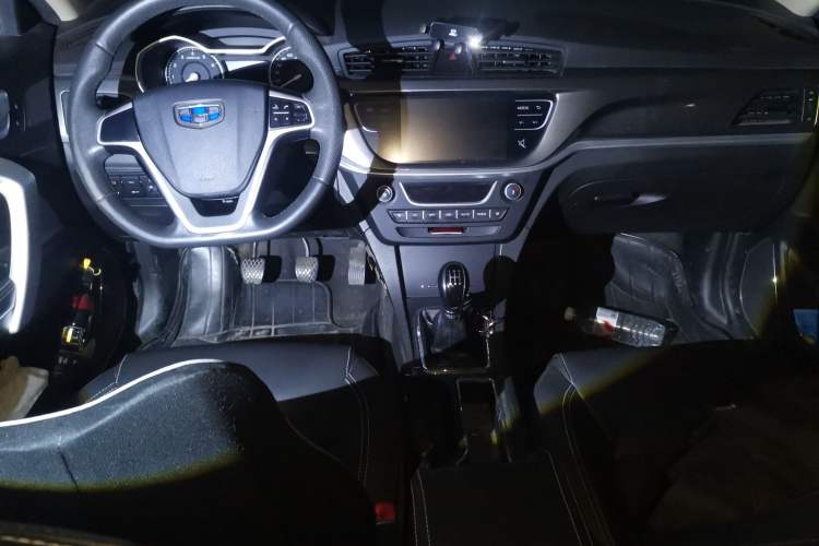 Used Geely Auto Emgrand 2017 Sedan Million Edition 1.5L Manual - Upward Version