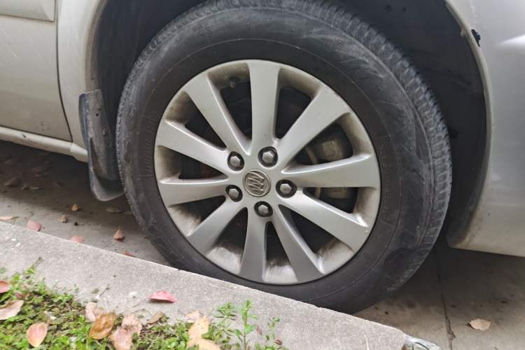 Used Buick GL8 2013 2.4L Comfort Edition