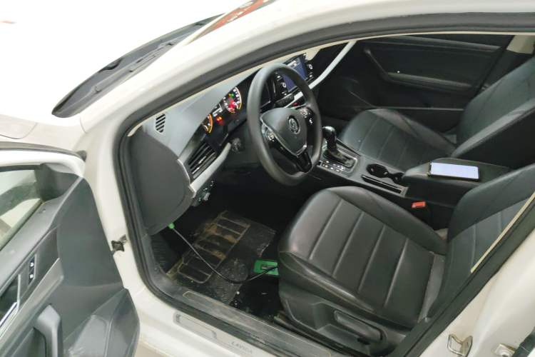 Used Volkswagen Lavida 2019 1.5L Automatic Comfort Edition China VI Standard