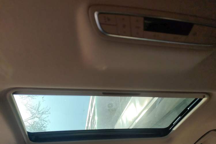 Used Buick GL8 2021 ES Land Cruiser 653T Luxury Edition
