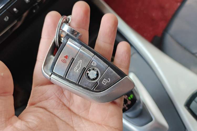 Used BMW 2 Series 2015 218i Convertible Coupe Vehicle Key