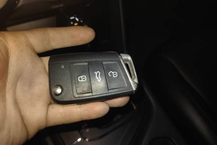 Used Volkswagen Tharu 2021 280TSI Two-Wheel Drive Trend Edition
