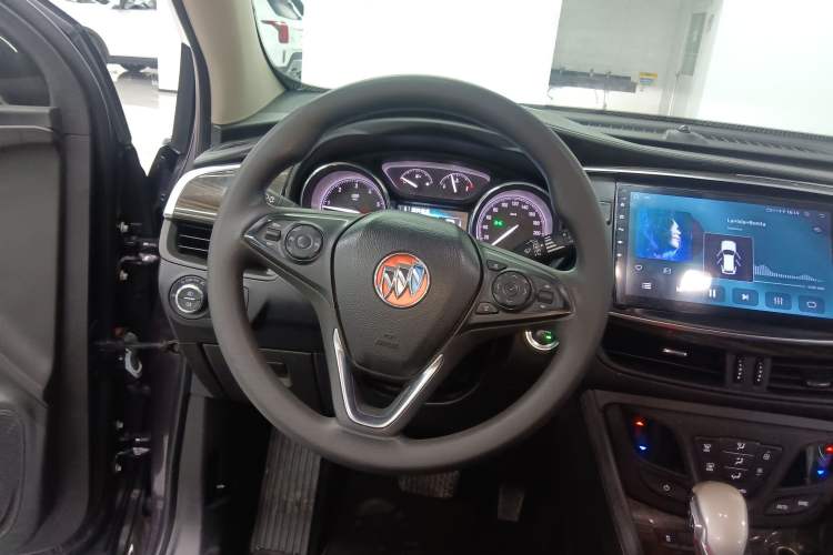 Used Buick Envision 2018 20T Two-Wheel-Drive Leading Model