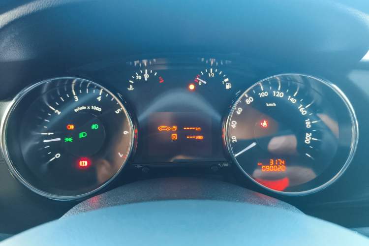 Used Peugeot 3008 2016 2.0L Manual Classic Edition
