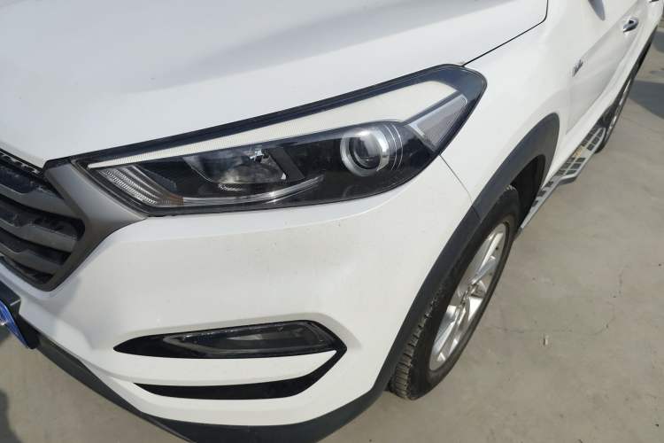 Used Hyundai Tucson 2015 1.6T Dual-Clutch Two-Wheel-Drive Smart Model
