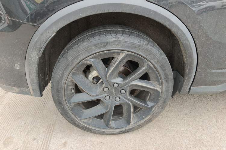 Used Lynk & Co 01 2021 2.0TD Four-Wheel Drive Dark Night Edition Right Rear Wheel Hub