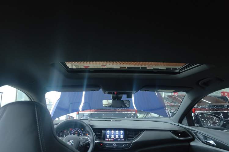 Used Buick Regal 2020 GS 28T Prestige Model