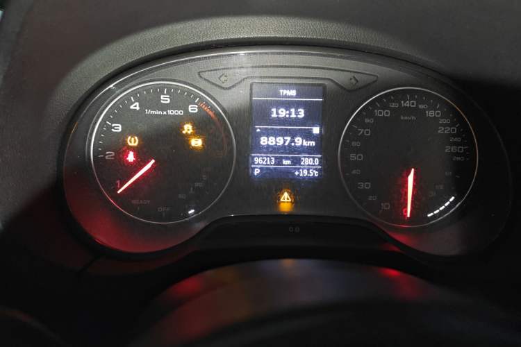 Used Audi A3 2017 Limousine 35 TFSI Fashion Model Instrument Cluster